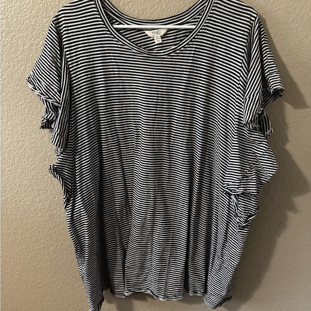 Terra & Sky Black and White Striped Short Sleeve Top